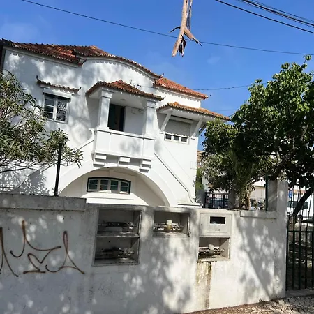 Guest house Come Inn Costa Da Caparica *