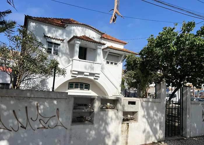 Πανσιόν Come Inn Costa Da Caparica *